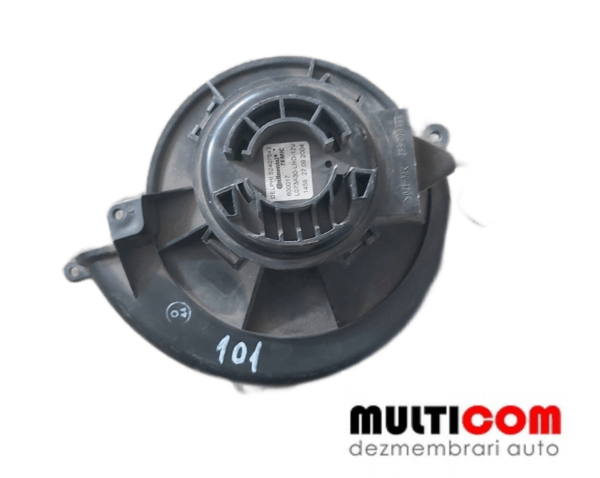 Ventilator habitaclu Opel Astra H stanga cod 881060997