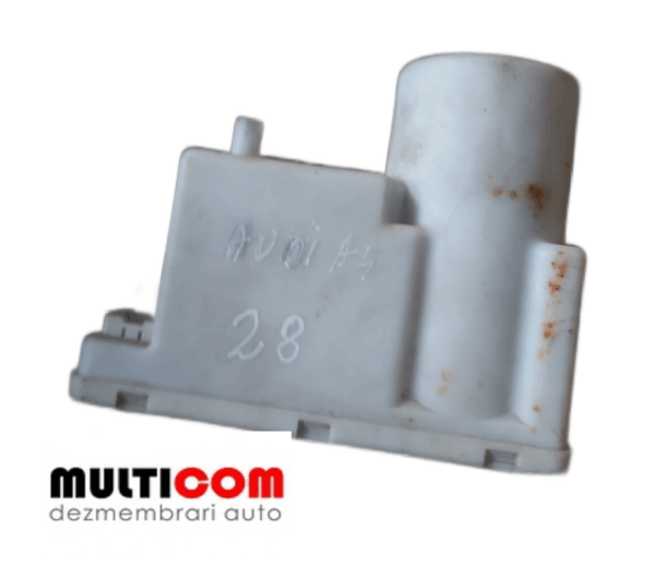 Compresor inchidere centralizata Audi A4 B5 cod 4A0862257H