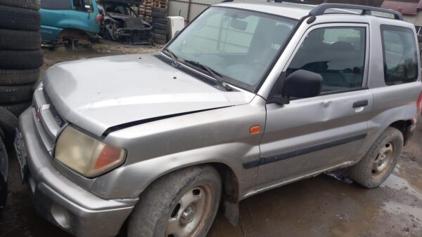 Dezmembram Mitsubishi Pinin