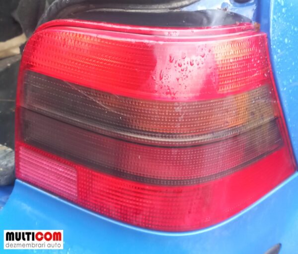 Stop dreapta Golf 4 fumuriu