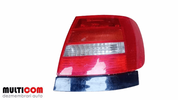 Stop dreapta cu ornament Audi A4 B5