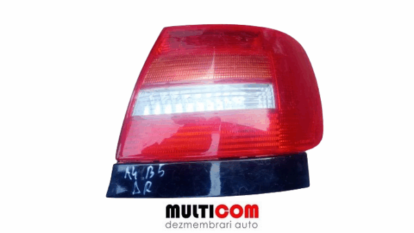 Stop dreapta Audi A4 B5  (ornament negru)