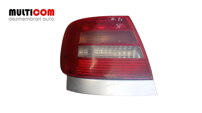 Stop stanga Audi A4 B5 (ornament gri)