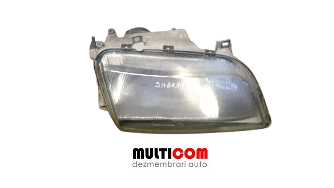 Far dreapta VW Sharan