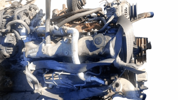 Piese motor Mazda B200 - se desface motorul pentru piese