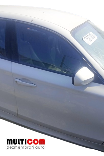 Ușă dreapta față BMW Seria 1 2010 - dezechipată