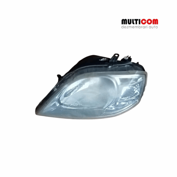 Far stânga Dacia Logan 2010